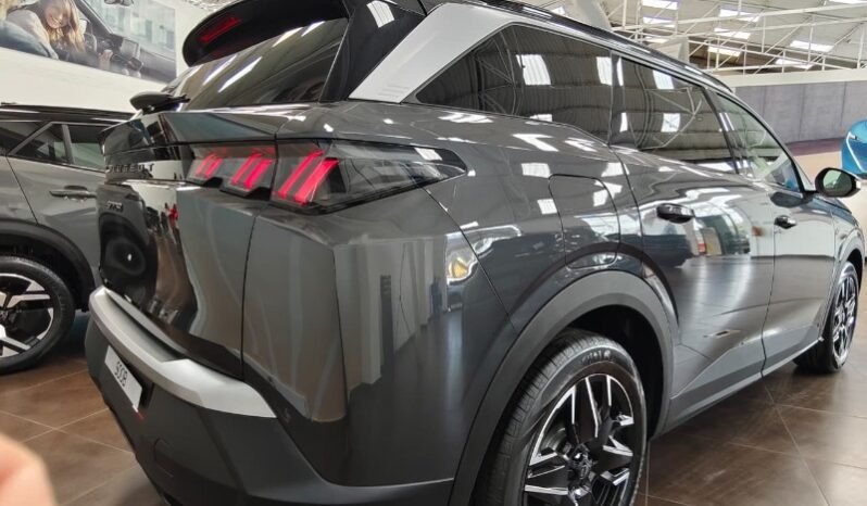 
								Peugeot 5008 full									
