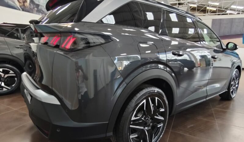 
								Peugeot 5008 full									