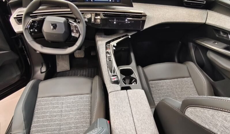 
								Peugeot 5008 full									