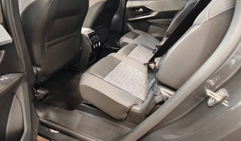 
								Peugeot 5008 full									