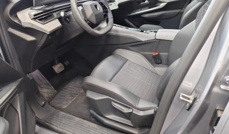 
								Peugeot 3008 Allure full									