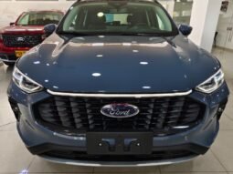 
										Ford escape platinum full									