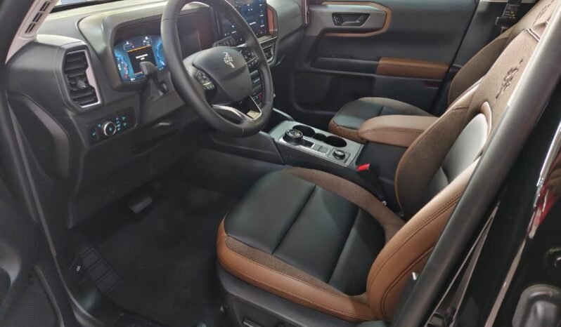 
								Ford Bronco sport outerbanks full									