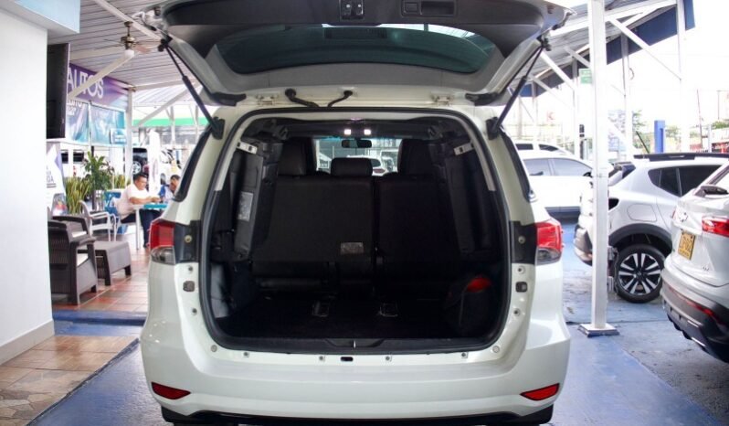 
								Toyota fortuner 4×2 full									