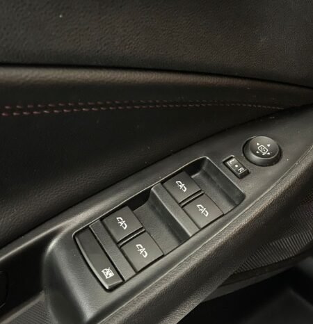 
								Chevrolet Onix Rs full									