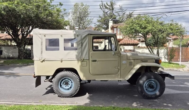 
Toyota FJ 43 MT full									