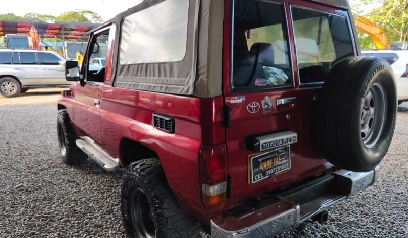
								Toyota Land Cruiser full									