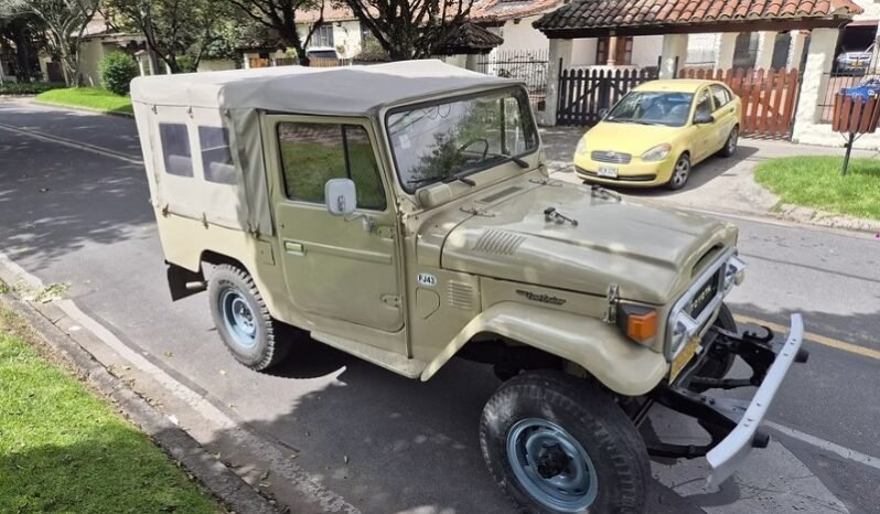 
Toyota FJ 43 MT full									
