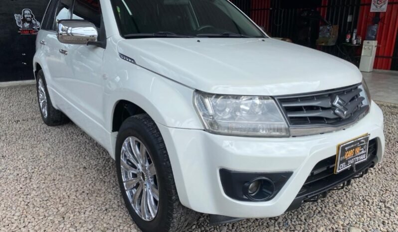 
								Suzuki Grand Vitara full									