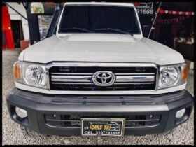 Toyota Land Cruiser Estacas
