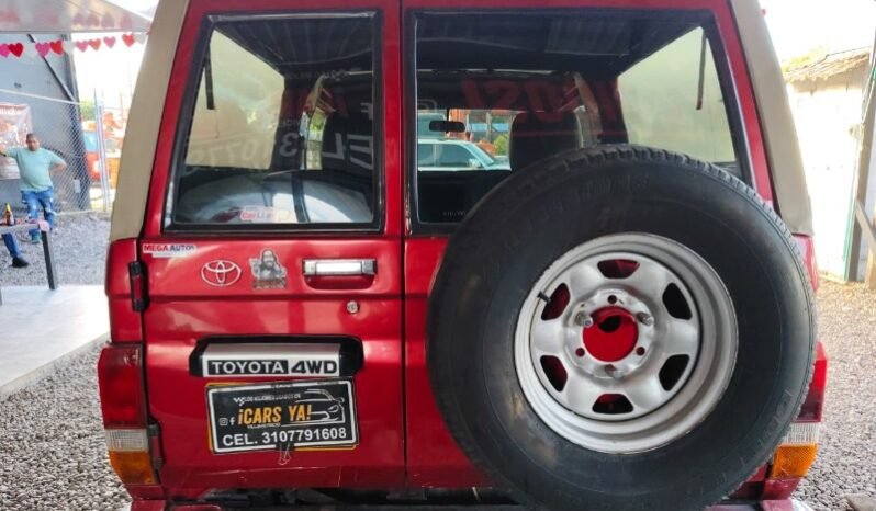
								Toyota Land Cruiser full									