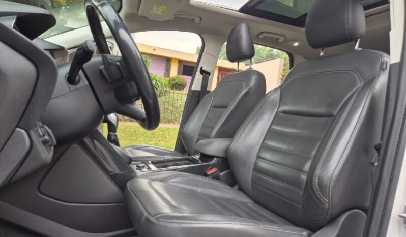
								Ford escape titanium 4×4 full									