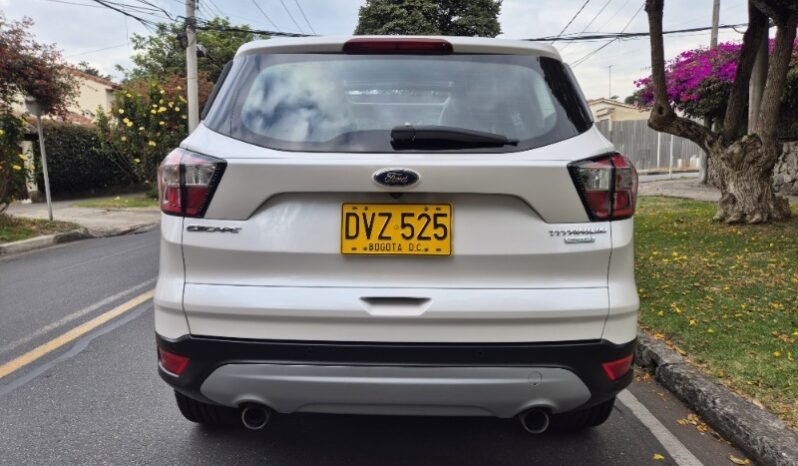 
								Ford escape titanium 4×4 full									