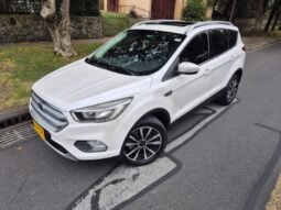 
										Ford escape titanium 4×4 full									
