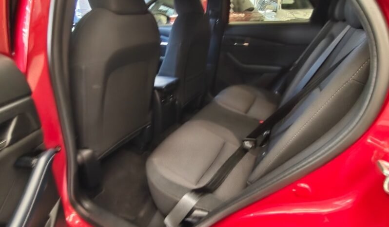 
								Mazda cx30 full									