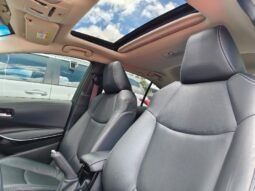 
										Toyota Corolla Sedán SEG full									