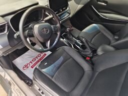 
										Toyota Corolla Sedán SEG full									