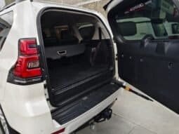 
Toyota Land Cruiser Prado VX full									