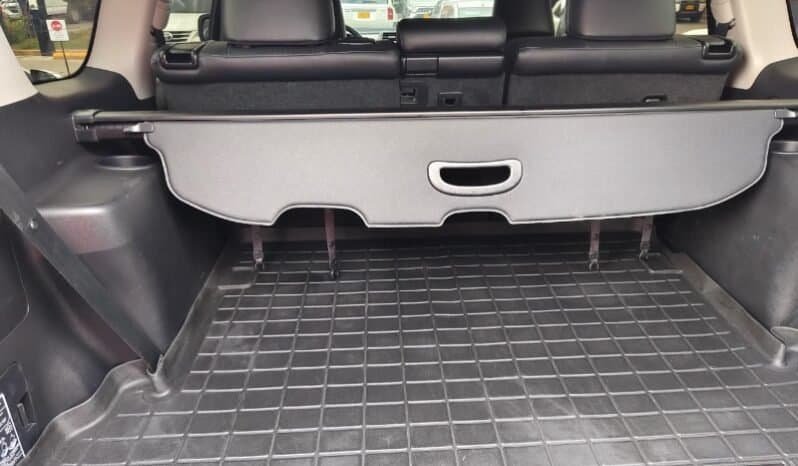 
Toyota Land Cruiser Prado VX full									