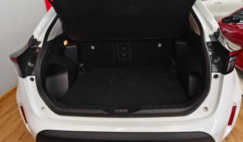 
								Toyota YARIS CROSS full									