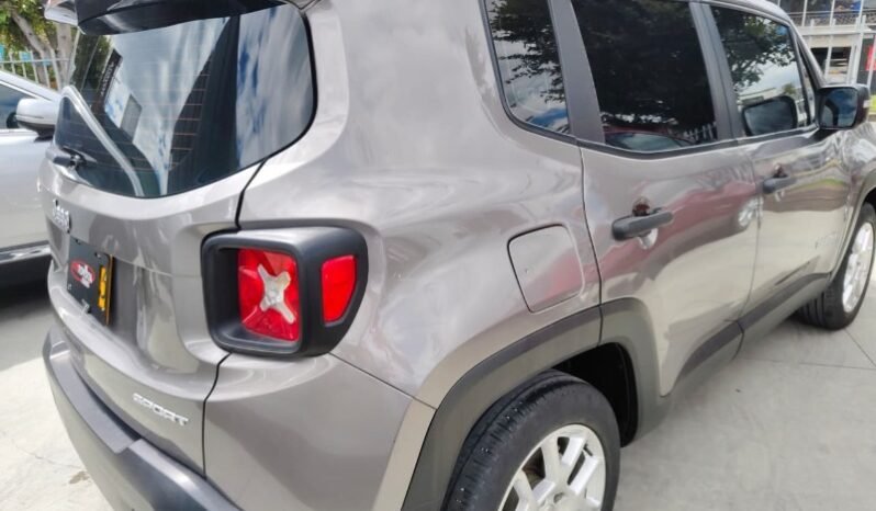 
								Jeep Renegade full									