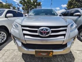 Toyota Fortuner SW4