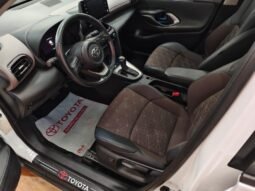
										Toyota YARIS CROSS full									