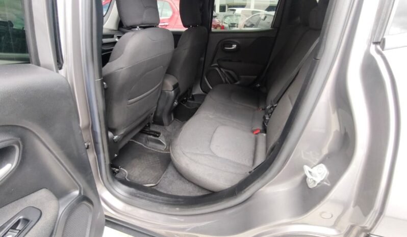 
								Jeep Renegade full									
