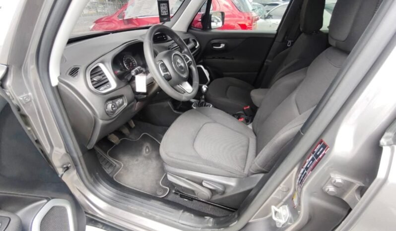 
								Jeep Renegade full									