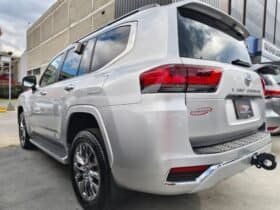 Toyota LAND CRUISER 300 ZX