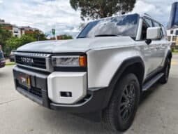 Toyota Land Cruiser Prado TXL full