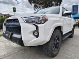 Toyota 4 Runner SR5 full