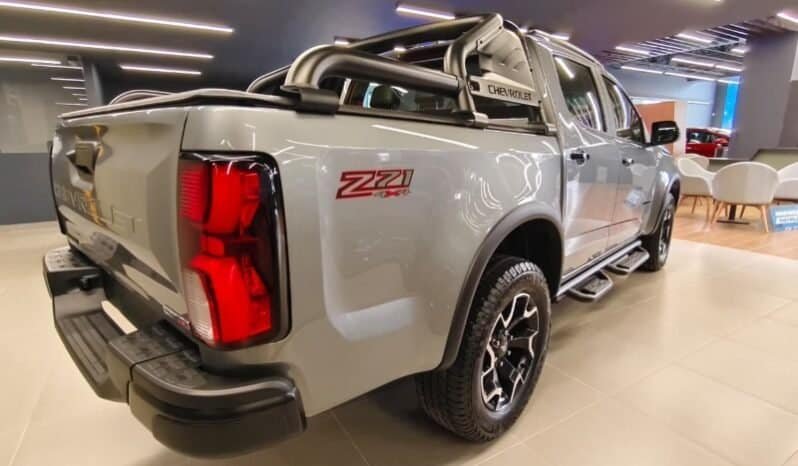
Chevrolet Colorado Z71 full									