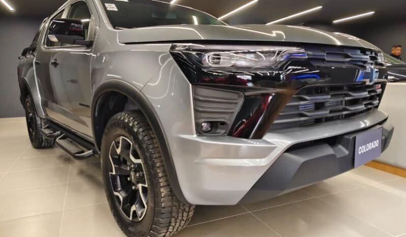 
Chevrolet Colorado Z71 full									