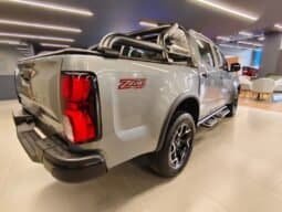 
Chevrolet Colorado Z71 full									