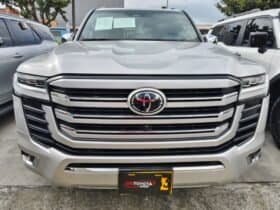 Toyota LAND CRUISER 300 ZX