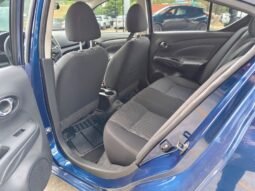
										Nissan Versa Advance full									
