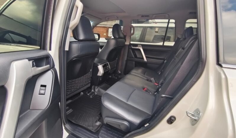 
Toyota Land Cruiser Prado VX full									