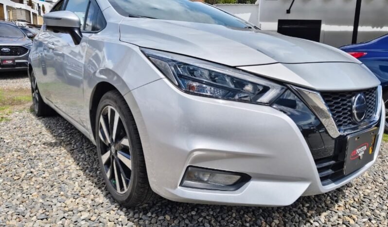 
								Nissan New Versa Exclusive full									