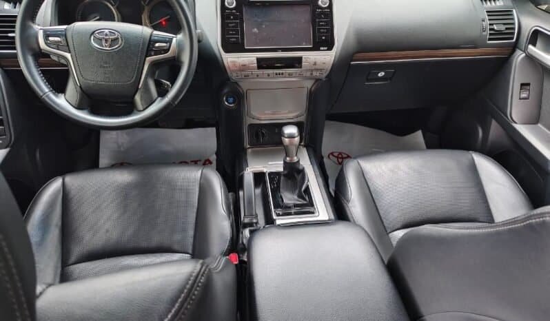 
Toyota Land Cruiser Prado VX full									