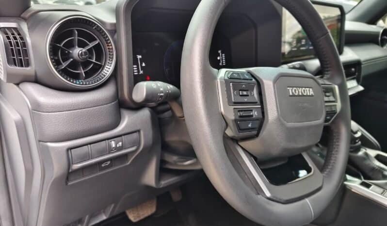 Toyota Land Cruiser Prado TXL full