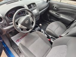 
										Nissan Versa Advance full									