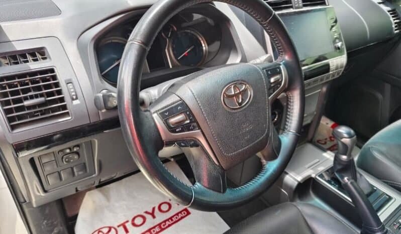 Toyota Land Cruiser Prado full