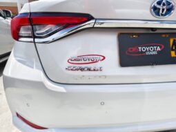 
										Toyota Corolla Sedán SEG full									