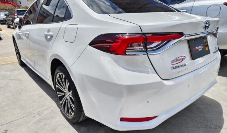 
								Toyota Corolla Sedán SEG full									