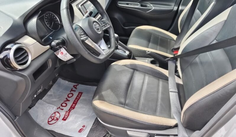 
								Nissan New Versa Exclusive full									