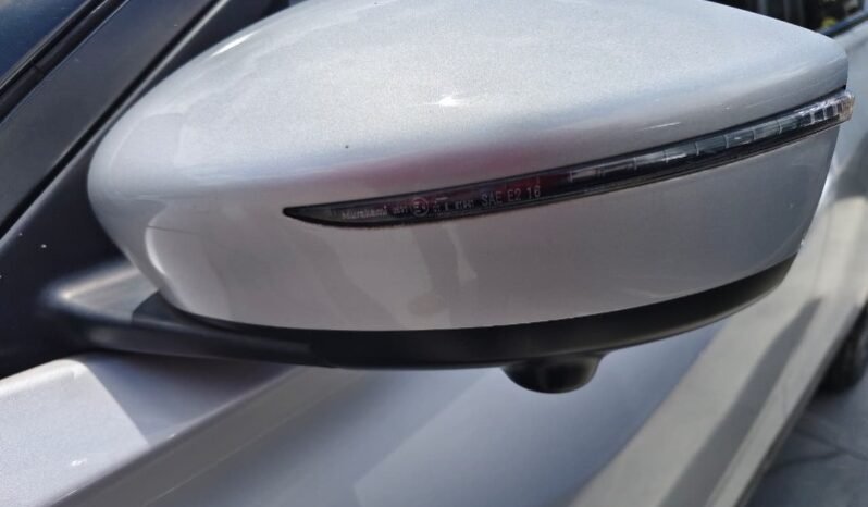 
								Nissan Sentra SR full									