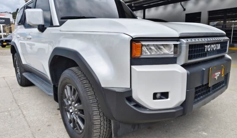 Toyota Land Cruiser Prado TXL full