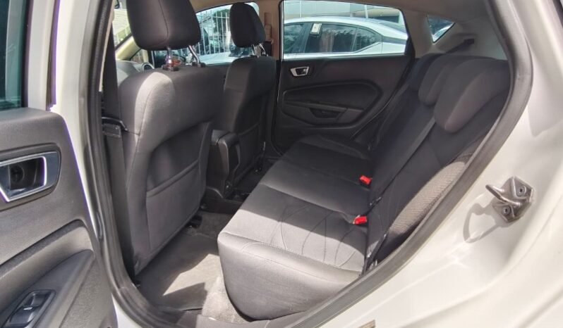 
								Ford Fiesta SE 1.6 full									