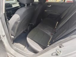
										Kia Rio Vibrant Sedán full									